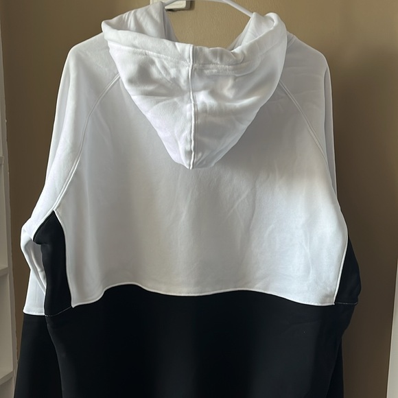 Luc Belaire Hoodie - Picture 2 of 6